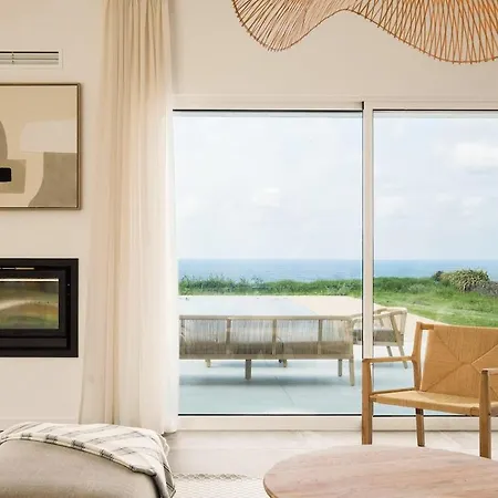 Casa Do Mar - North Coast Ocean Views Villa *
