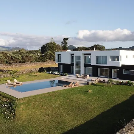 Casa Do Mar - North Coast Ocean Views Villa *