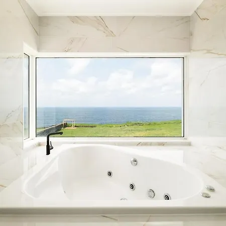 Villa Casa Do Mar - North Coast Ocean Views Calhetas