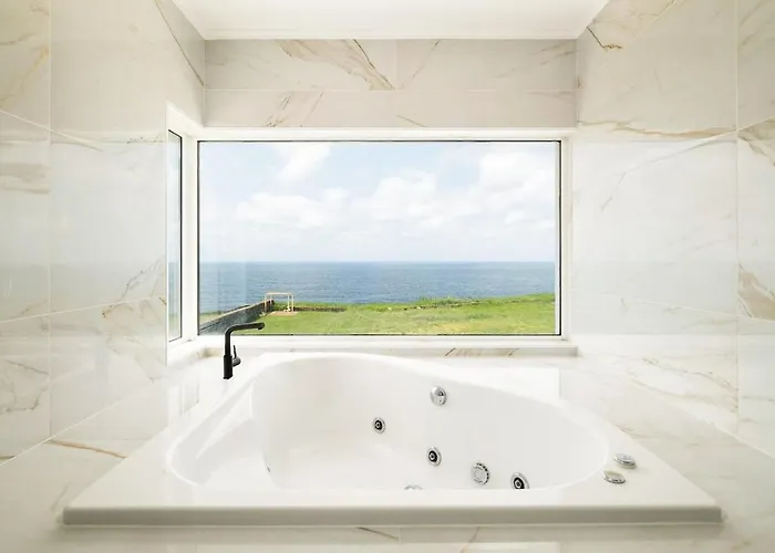 Villa Casa Do Mar - North Coast Ocean Views Calhetas