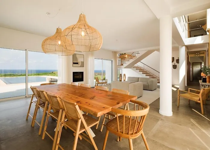 Casa Do Mar - North Coast Ocean Views Villa *